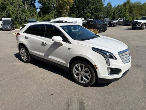Used 2019 Cadillac XT5 Luxury w/ LPO, Radiant Package FWD image 8