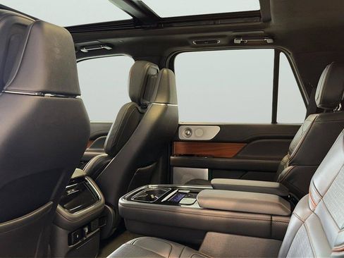 Used 2023 Lincoln Navigator Black Label AWD/4WD image 21