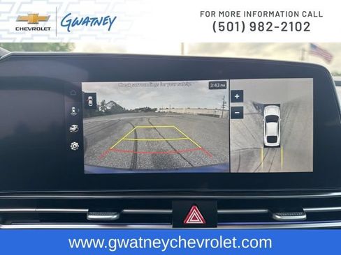 Used 2024 Hyundai Elantra Limited FWD image 19
