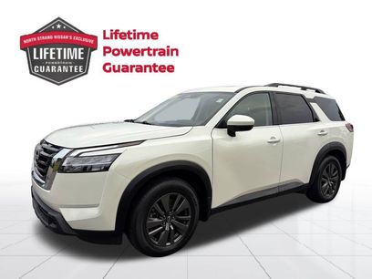 Used 2022 Nissan Pathfinder SV w/ SV Premium Package