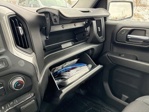 Used 2020 Chevrolet Silverado 1500 Custom w/ Custom Value Package image 28