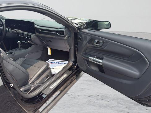 Used 2025 Ford Mustang Premium RWD image 36