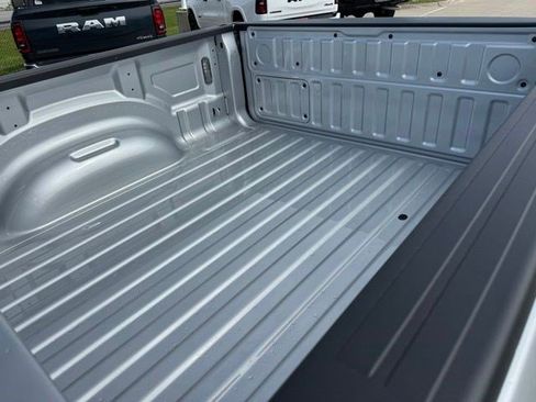 New 2026 RAM 1500 Laramie AWD/4WD image 36