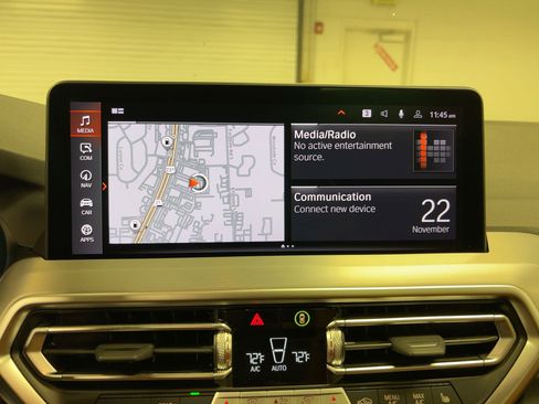 Certified 2025 BMW X4 xDrive30i image 23