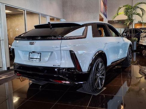 New 2025 Cadillac Lyriq Sport w/ Nappa Leather Package image 4