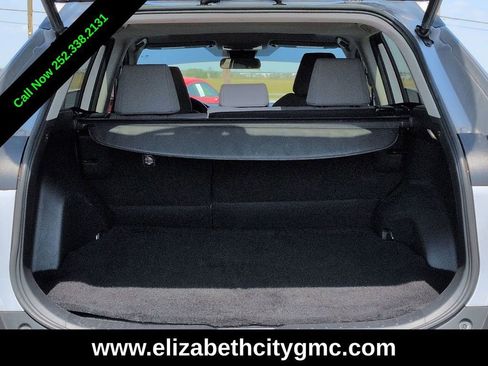 Used 2022 Toyota RAV4 XLE w/ Convenience Package AWD/4WD image 15