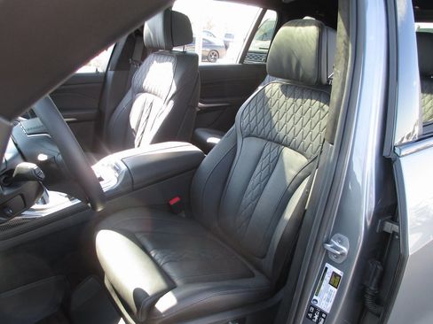 Used 2026 BMW ALPINA XB7 image 18