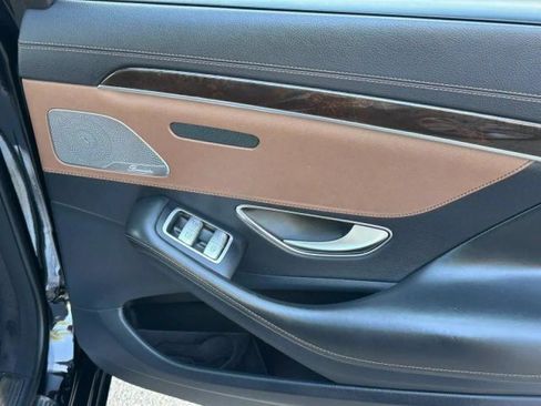 Used 2020 Mercedes-Benz S 560 4MATIC Sedan image 35