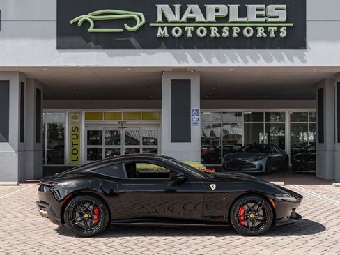 Used 2023 Ferrari Roma image 33