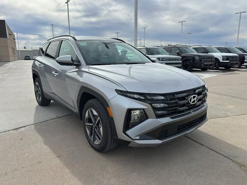 New 2026 Hyundai Tucson SEL image 2