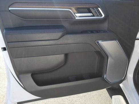 Used 2024 Chevrolet Silverado 2500 High Country w/ High Country Premium Package image 17