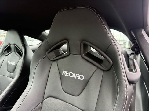 Used 2019 Ford Mustang GT Premium w/ GT Performance Package RWD image 12