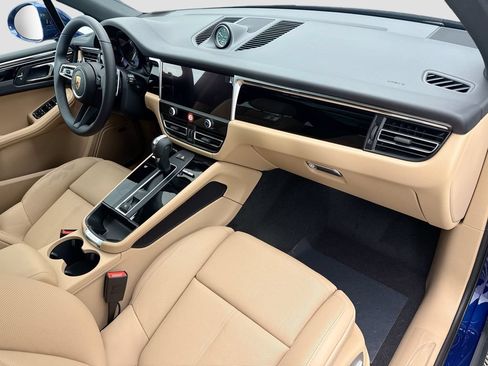 Used 2026 Porsche Macan AWD/4WD image 20