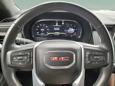 Used 2022 GMC Yukon XL SLT image 43