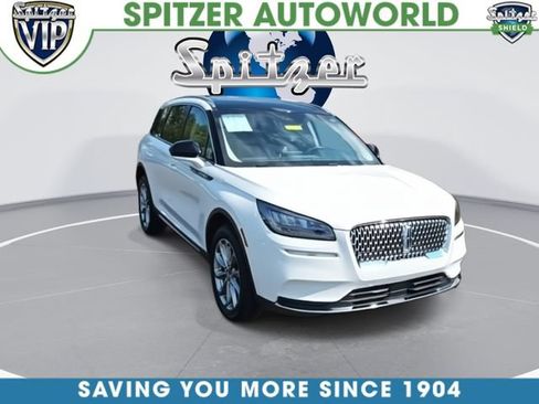Used 2022 Lincoln Corsair AWD w/ Premium Package image 3