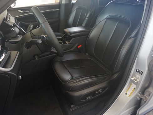 Used 2023 Jeep Grand Cherokee 4WD 4xe w/ Luxury Tech Group II image 18