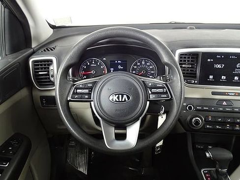 Used 2022 Kia Sportage LX image 22