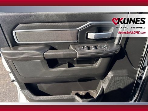 Used 2025 RAM 2500 Big Horn AWD/4WD image 18