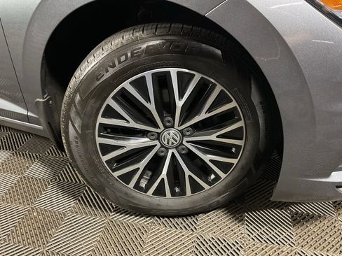 Used 2019 Volkswagen Jetta S image 37