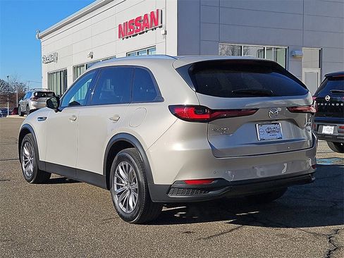 Used 2025 MAZDA CX-90 3.3 Turbo w/ Preferred Package image 6