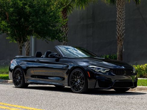 Used 2020 BMW M4 Convertible w/ Competition Package RWD image 16