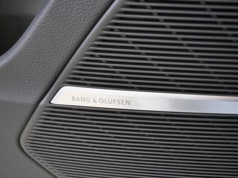 Used 2025 Audi Q7 3.0T Premium Plus w/ Premium Plus Package AWD/4WD image 32