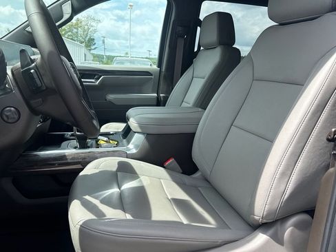 New 2026 Chevrolet Silverado 1500 LTZ w/ LTZ Premium Package AWD/4WD image 13