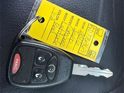 Used 2016 Jeep Compass High Altitude image 17