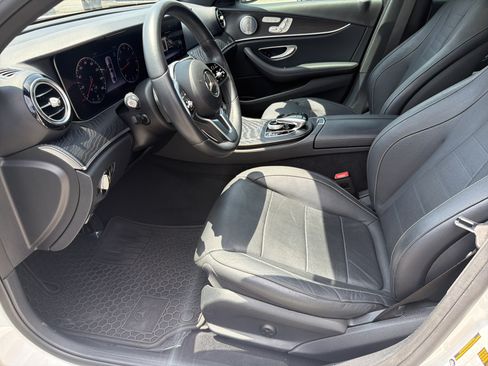 Used 2020 Mercedes-Benz E 350 Sedan image 10