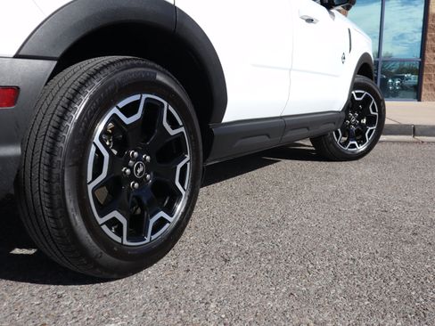 Used 2025 Ford Bronco Sport Outer Banks w/ Outer Banks Tech Package+ image 11