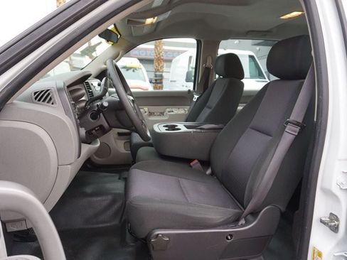 Used 2014 Chevrolet Silverado 2500 W/T RWD image 17