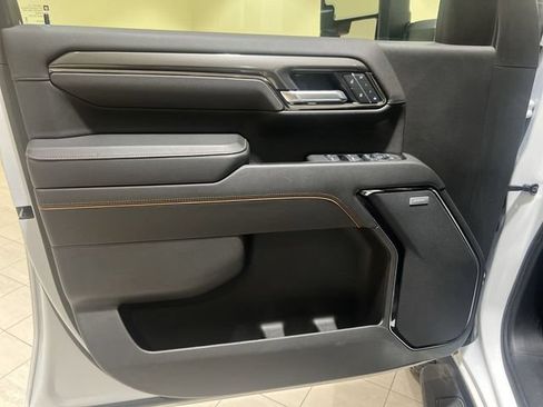 Certified 2025 GMC Sierra 3500 AT4 w/ AT4 Premium Plus Package AWD/4WD image 22