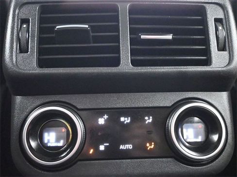 Used 2021 Land Rover Range Rover Velar R-Dynamic HSE image 14