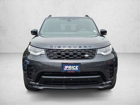Used 2025 Land Rover Discovery Dynamic SE AWD/4WD image 2