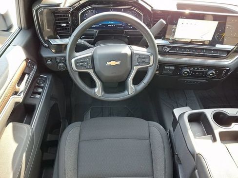 Used 2025 Chevrolet Silverado 2500 LT w/ Safety Package AWD/4WD image 12