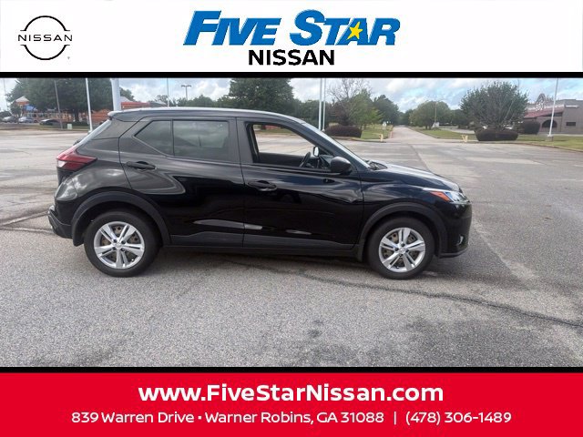 Used 2024 Nissan Kicks S FWD image 5