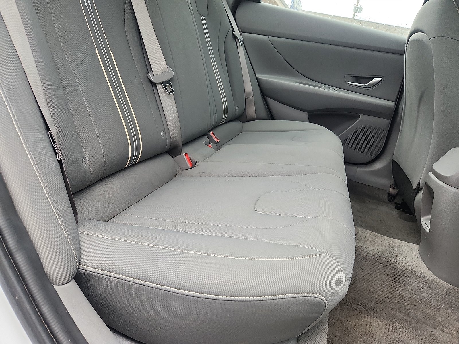 Certified 2024 Hyundai Elantra SEL FWD image 29