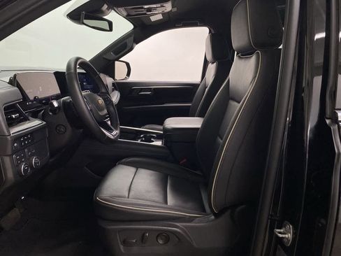 Used 2025 Chevrolet Tahoe Premier image 13