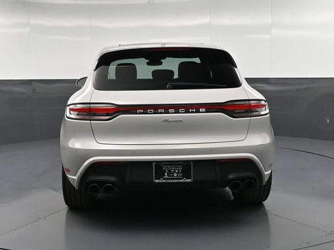 Certified 2023 Porsche Macan Turbo AWD/4WD image 7