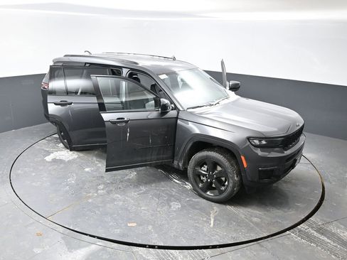 New 2025 Jeep Grand Cherokee L Limited w/ Black Appearance Package image 57