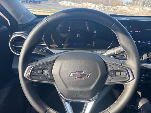 Used 2024 Chevrolet Trax ACTIV w/ Driver Confidence Package image 13