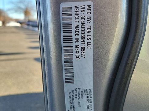 Used 2022 Jeep Compass Trailhawk image 35