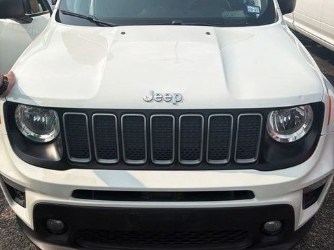 Used 2022 Jeep Renegade Latitude AWD/4WD image 1