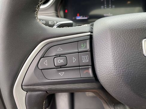 Certified 2023 Jeep Grand Cherokee L Laredo AWD/4WD image 18