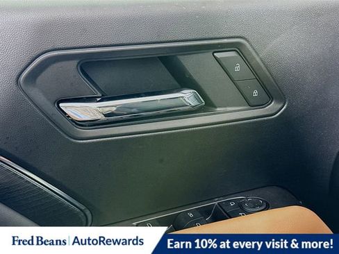 New 2025 GMC Canyon AT4 image 18