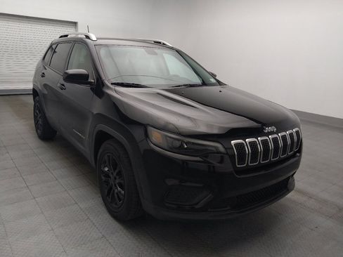 Used 2020 Jeep Cherokee Latitude FWD image 13