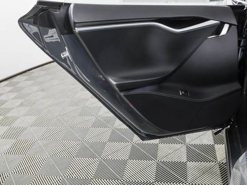 Used 2014 Tesla Model S RWD image 36