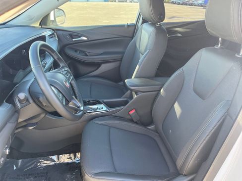 Used 2025 Buick Encore GX Preferred FWD image 35