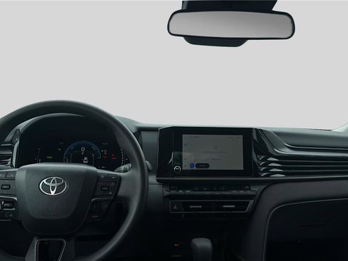 Used 2026 Toyota Camry LE FWD image 9
