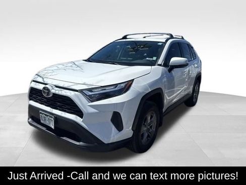 Used 2023 Toyota RAV4 XLE w/ Convenience Package FWD image 1
